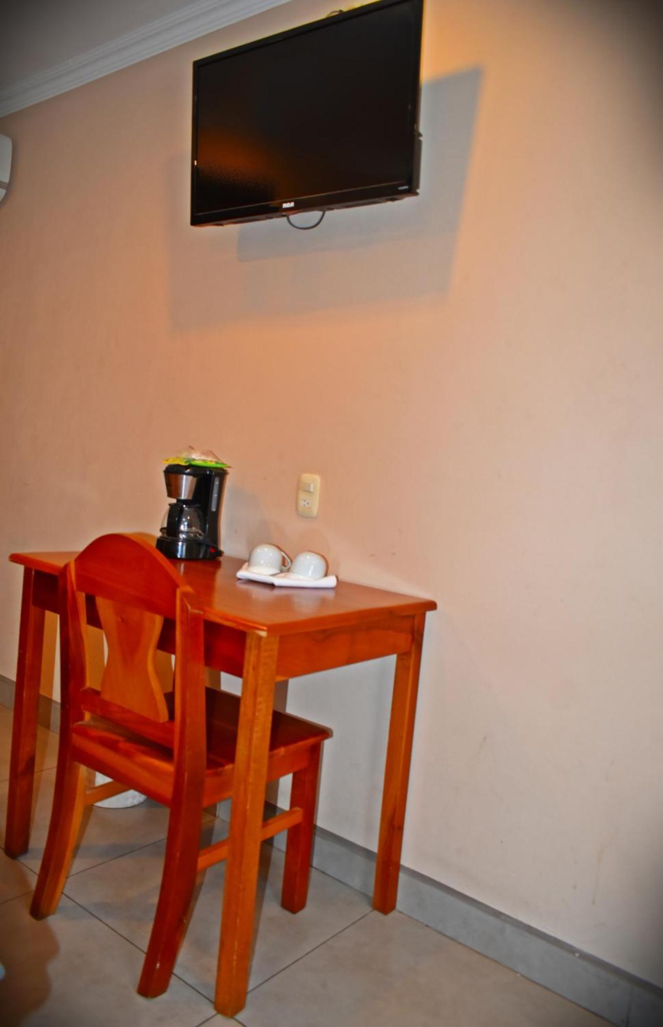 פונטארנס Hotel Cabinas Midey מראה חיצוני תמונה