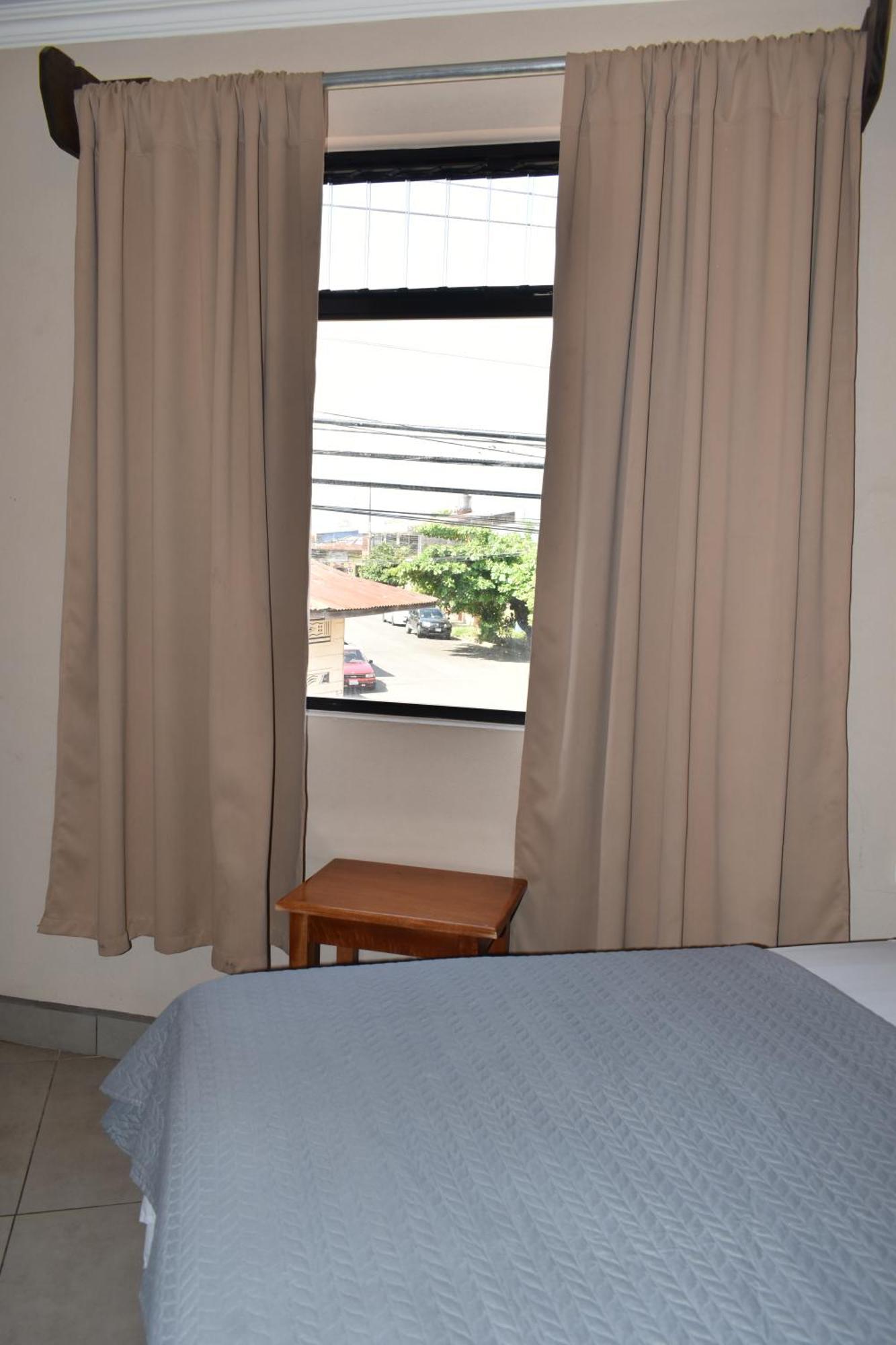 פונטארנס Hotel Cabinas Midey מראה חיצוני תמונה