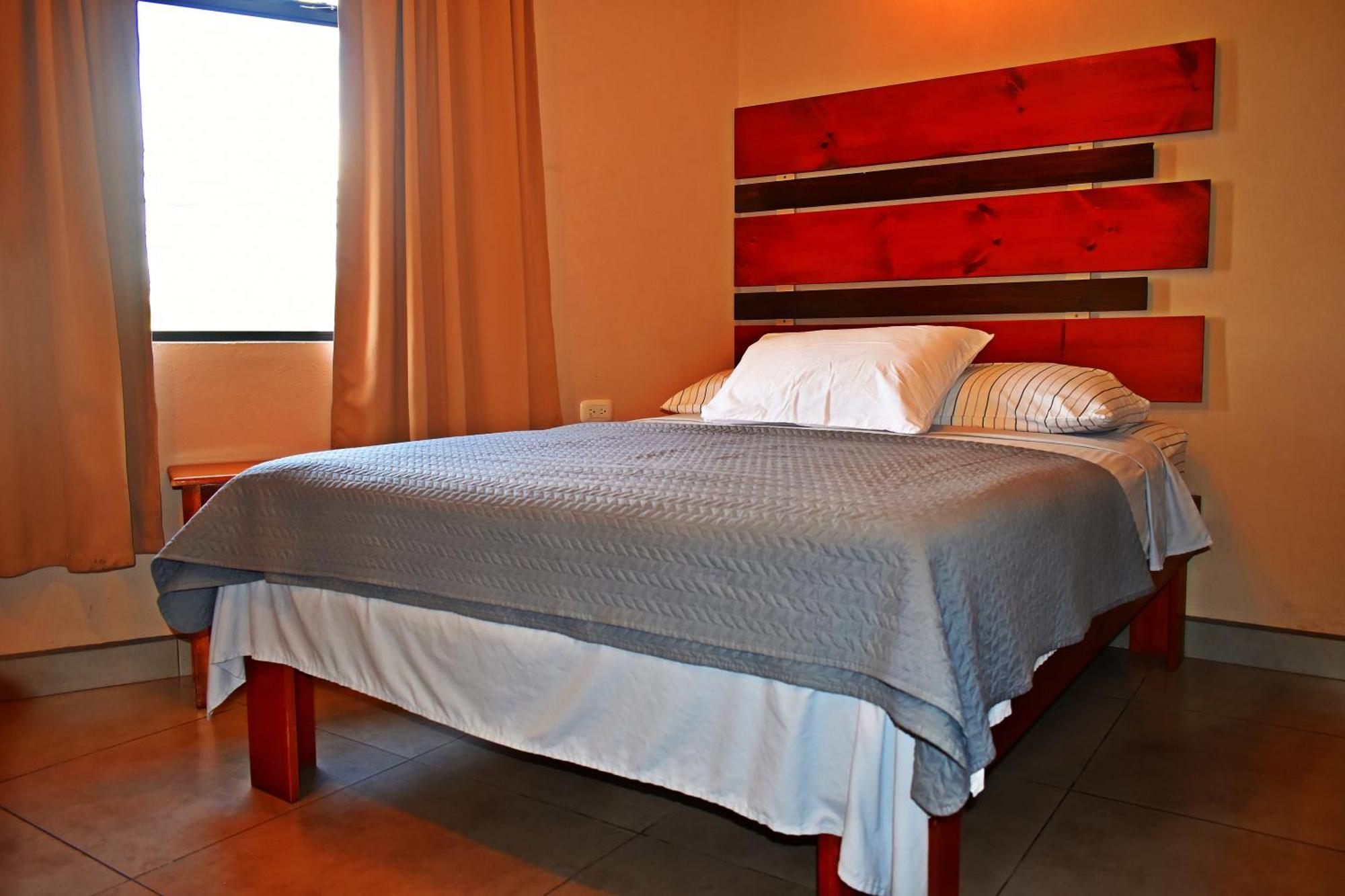 פונטארנס Hotel Cabinas Midey מראה חיצוני תמונה